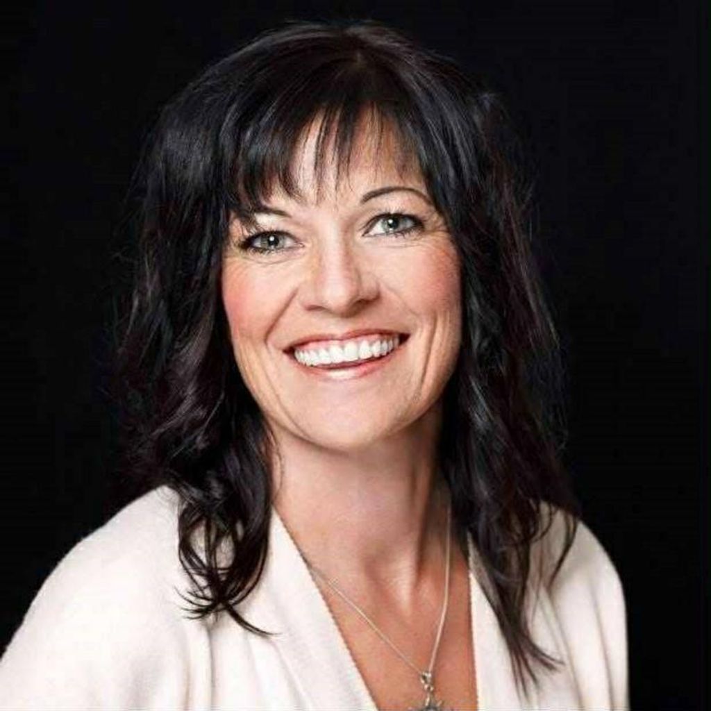 Joanne Michelle Mchugh Profile Photo