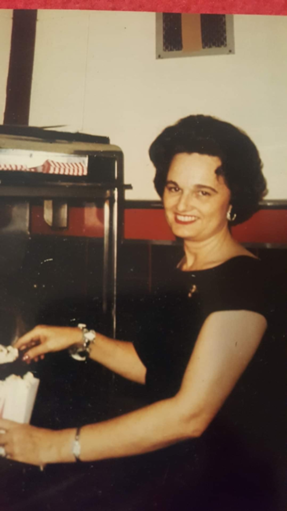 Annie Dell Collier Profile Photo