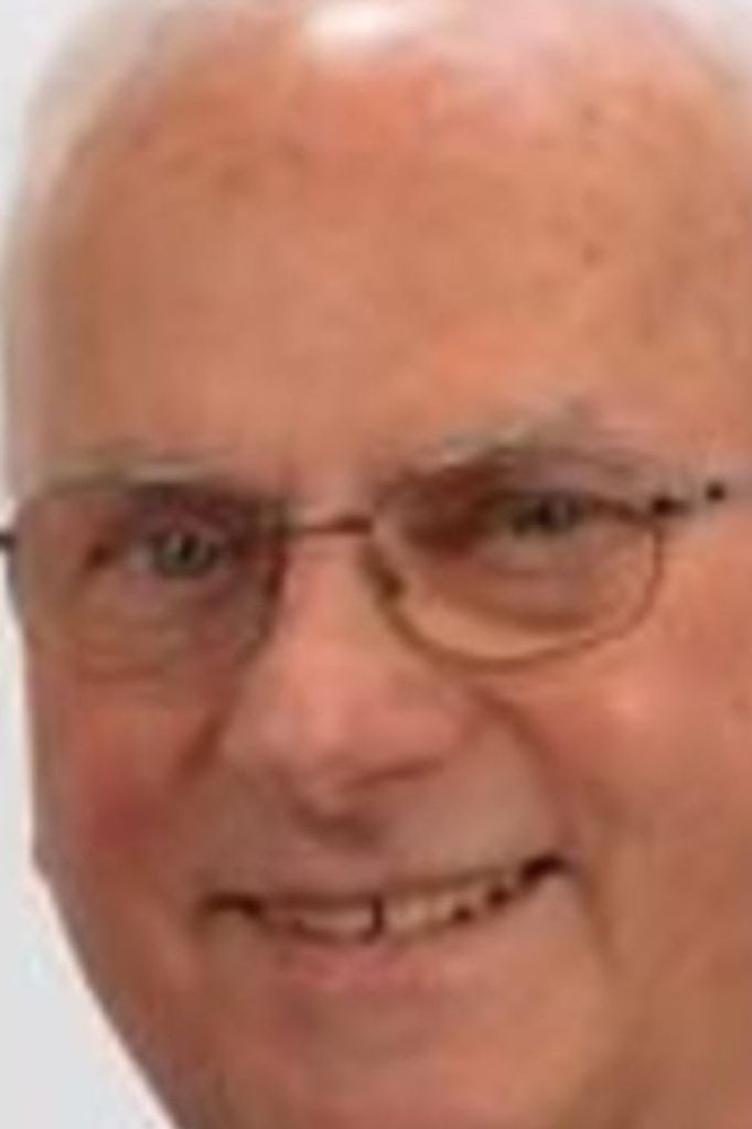 Eugene Lowell Auker Profile Photo