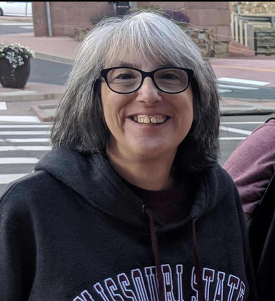 Laura Magyar Profile Photo