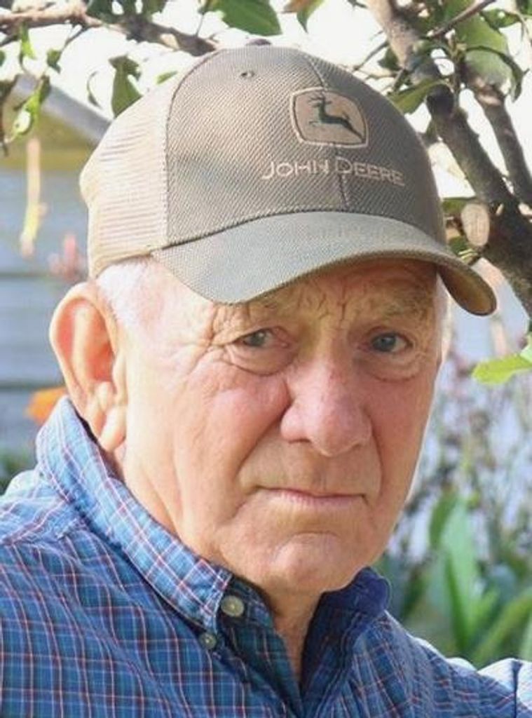 Carlis Gordon Lyon Profile Photo