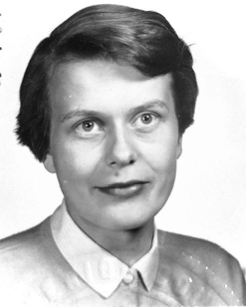 Erna L. Fox Profile Photo