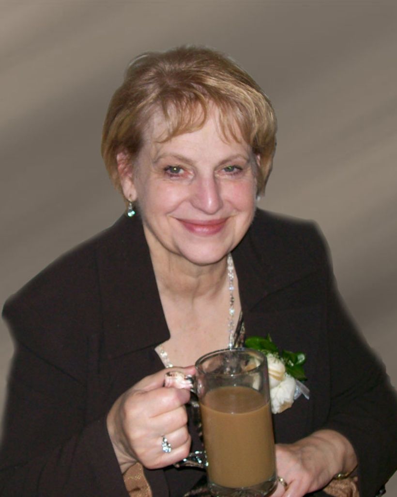 Dorothy Marylyn Knutt