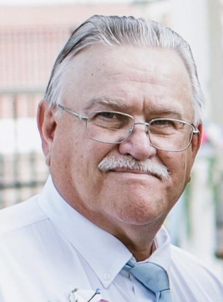 Larry Wayne Saylor Profile Photo