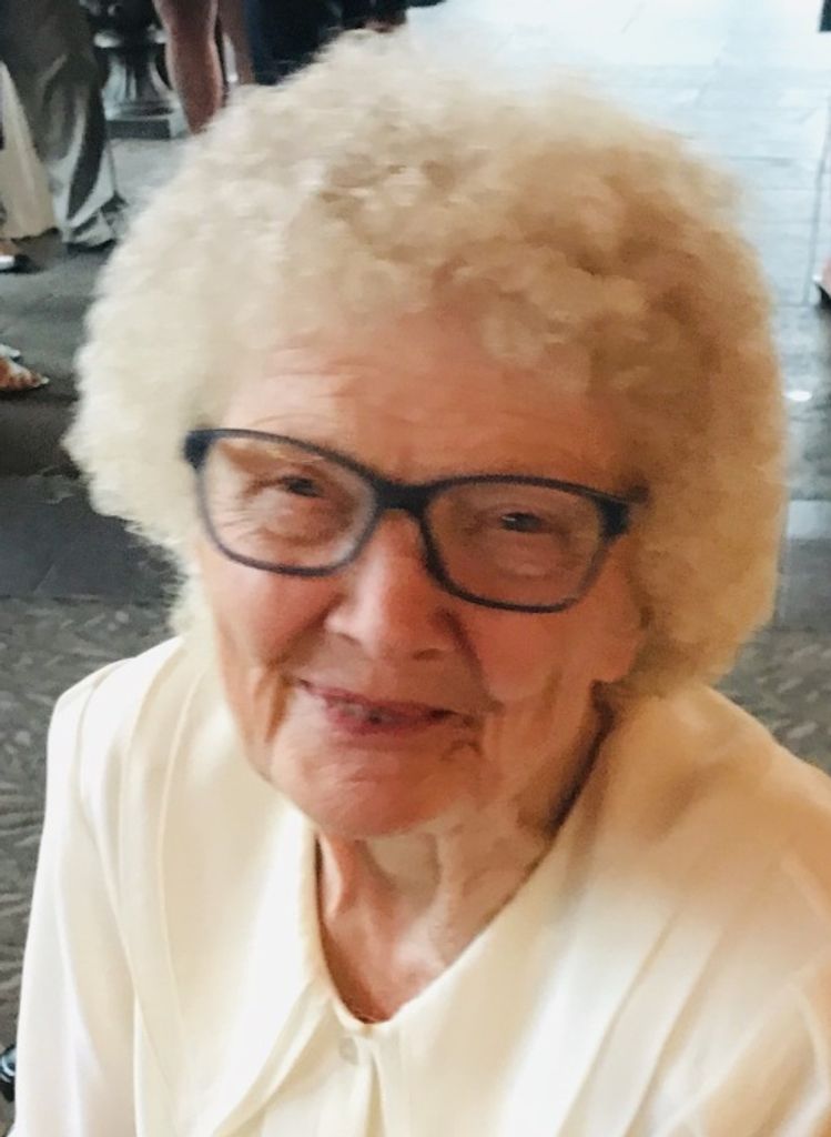 Marilyn J. (Smith)  Drummer