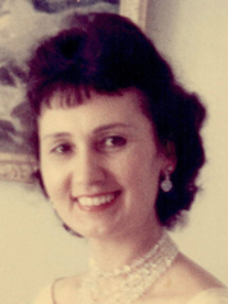 Genevieve Romaszkiewicz, Nee Lukmin