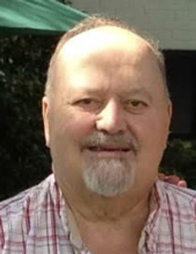 Julian Robert Viechnicki Profile Photo