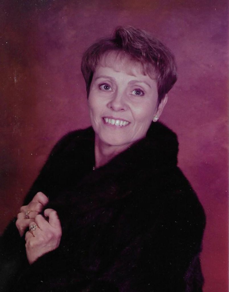 Julia Stacy Profile Photo