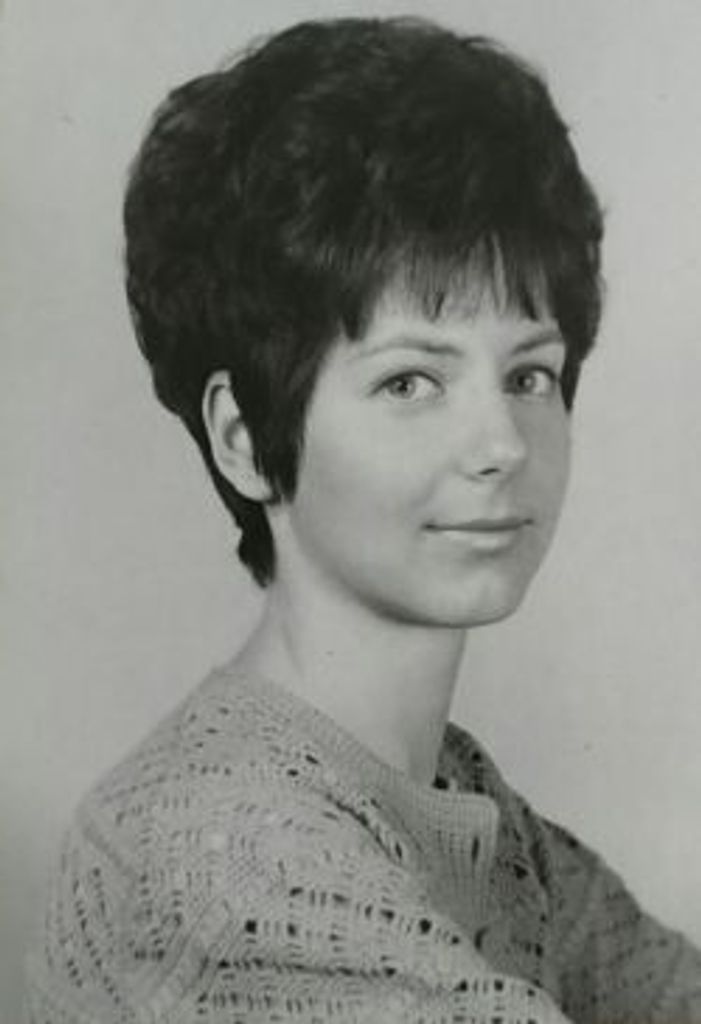 Lynda Evans