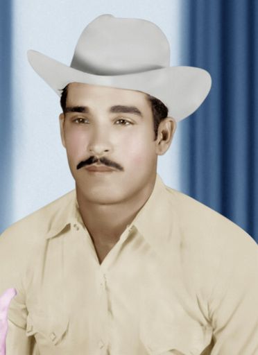 Pedro Hernandez photo gallery thumbnail 2 of 65