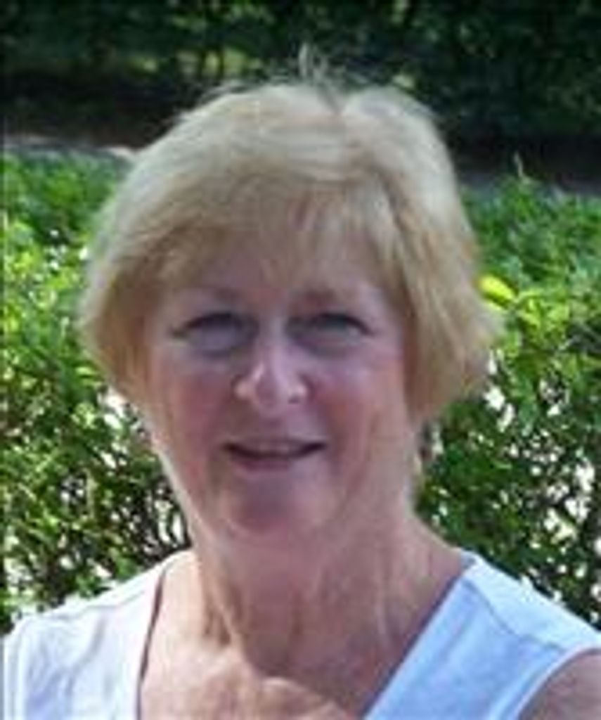 Dorothy  J. (Ryan)  Romano