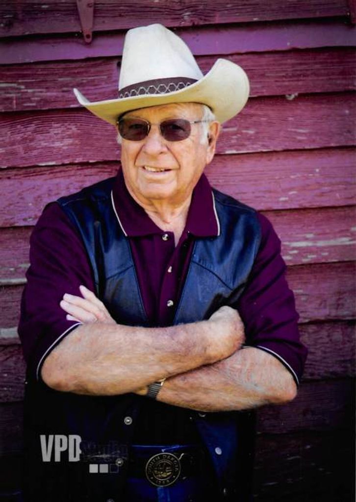 Leonard Stengel Profile Photo
