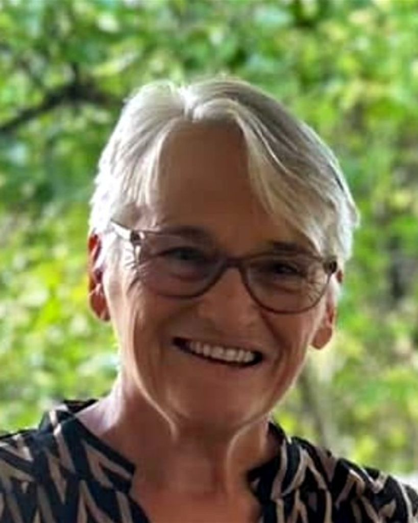 Mary Jane Oakes Profile Photo
