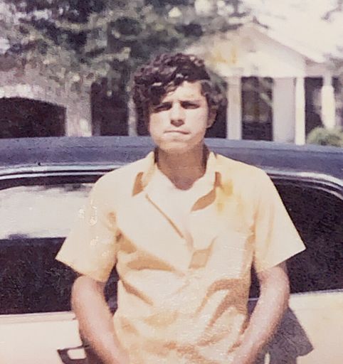 Ricardo H Davila photo gallery thumbnail 13 of 76
