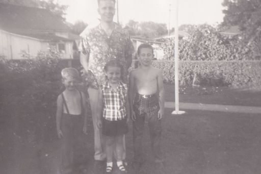 Rae McKittrick photo gallery thumbnail 3 of 40