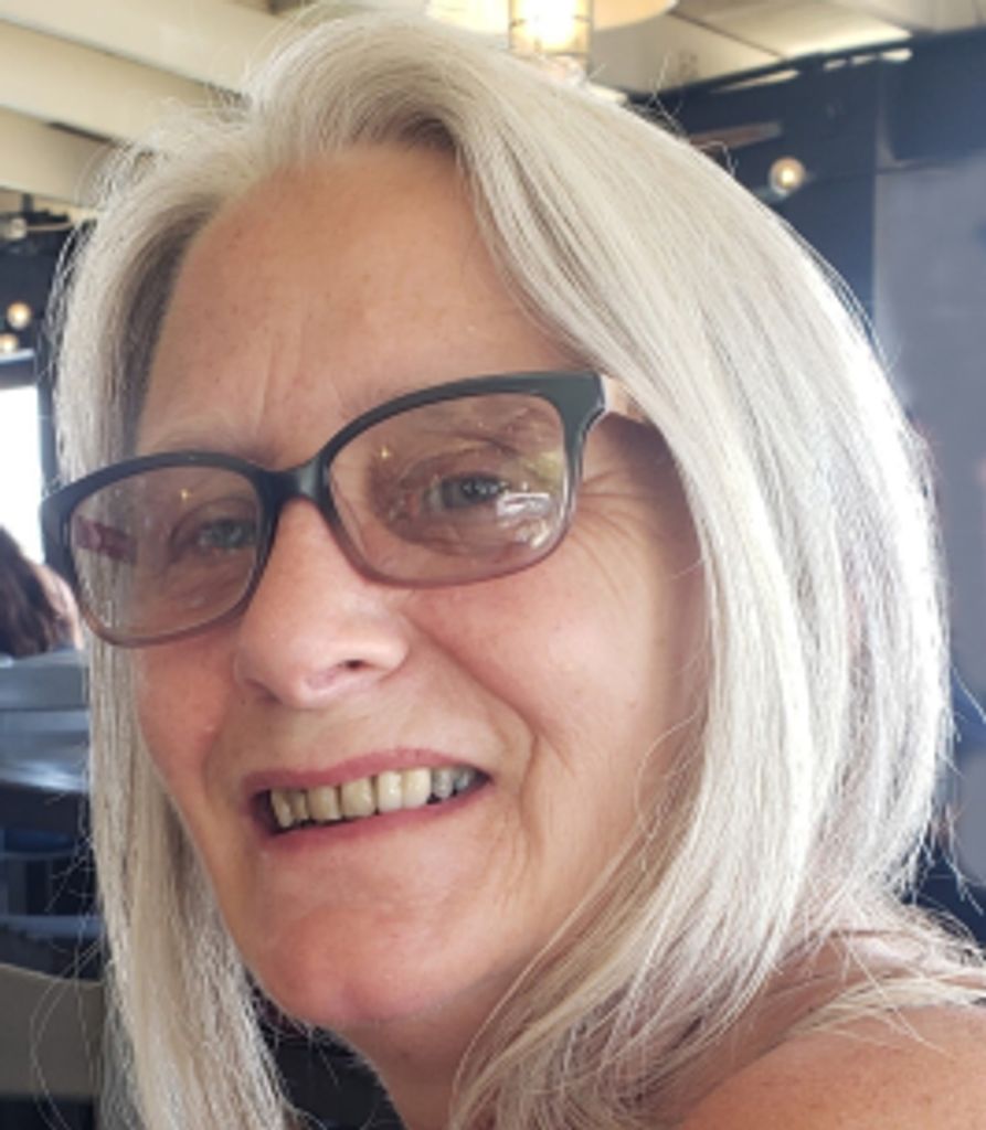 Debra Shuster Profile Photo