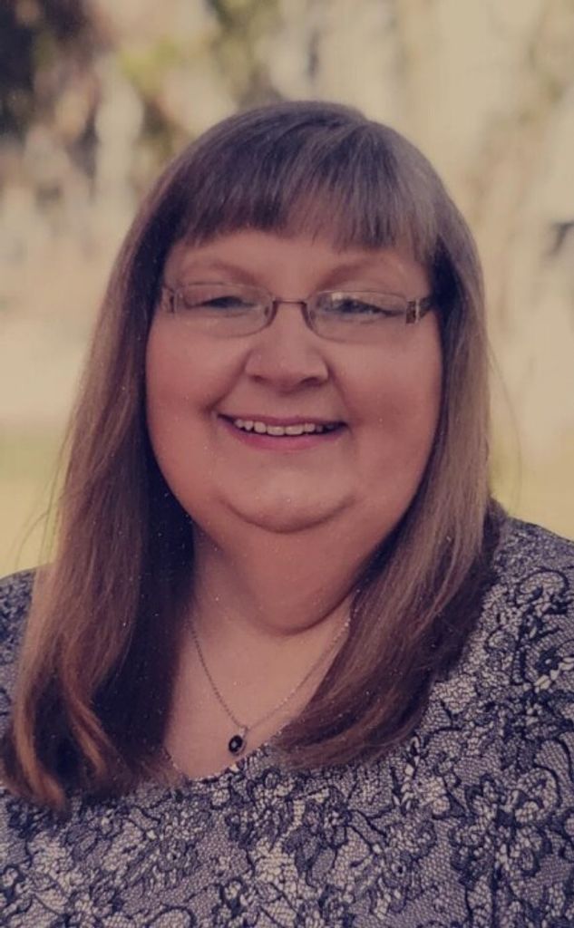 Newauna J. Echler Profile Photo