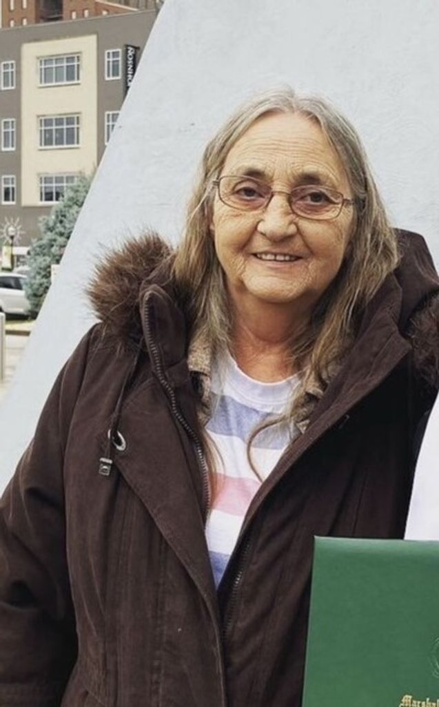 Darlene Lynn Burgess Profile Photo