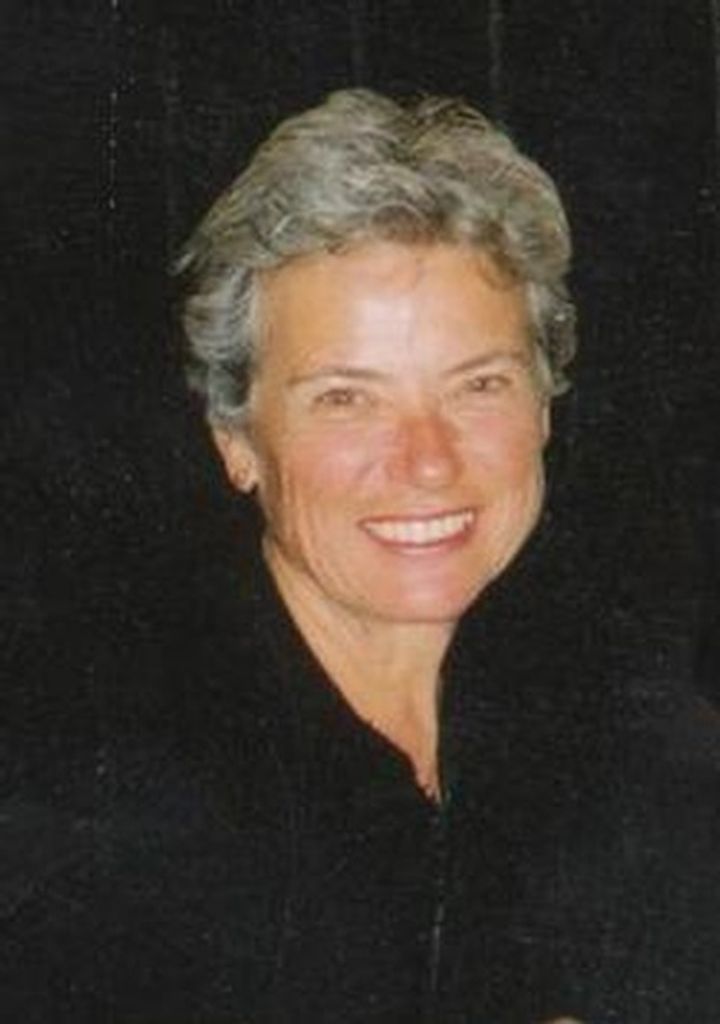 Mary Ellen M Traeger