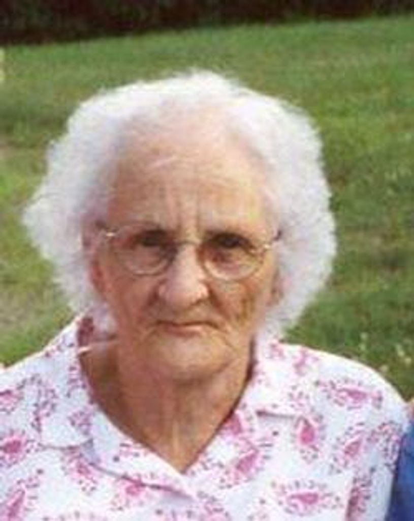 Julia Warman Profile Photo