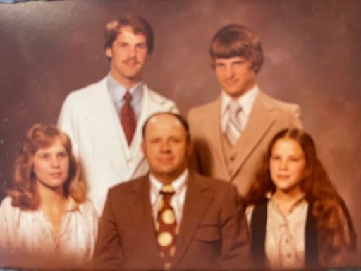 Virgil Elmer Siewert photo gallery thumbnail 63 of 202