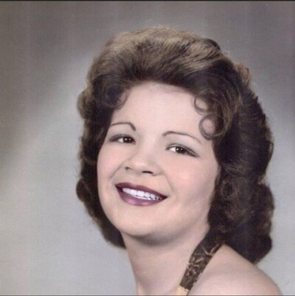 Aline Rose Brown Knippers Profile Photo