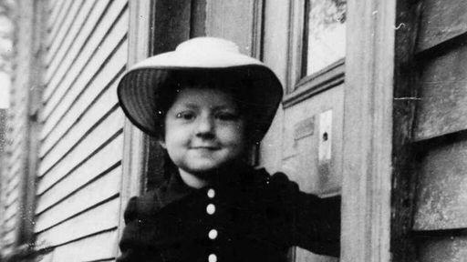 Joan Martin photo gallery thumbnail 9 of 60