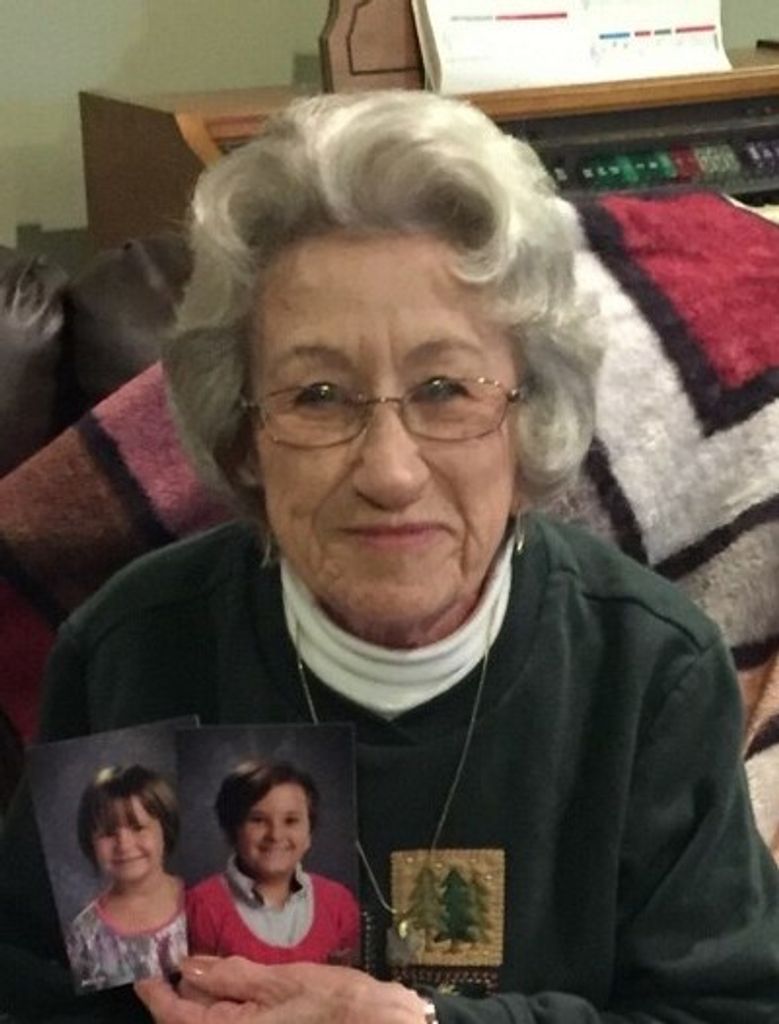 Emma Louise Johnson Profile Photo