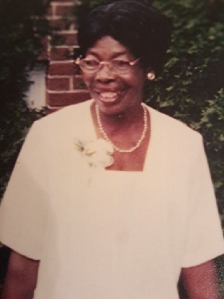 Julianie Augustave Profile Photo