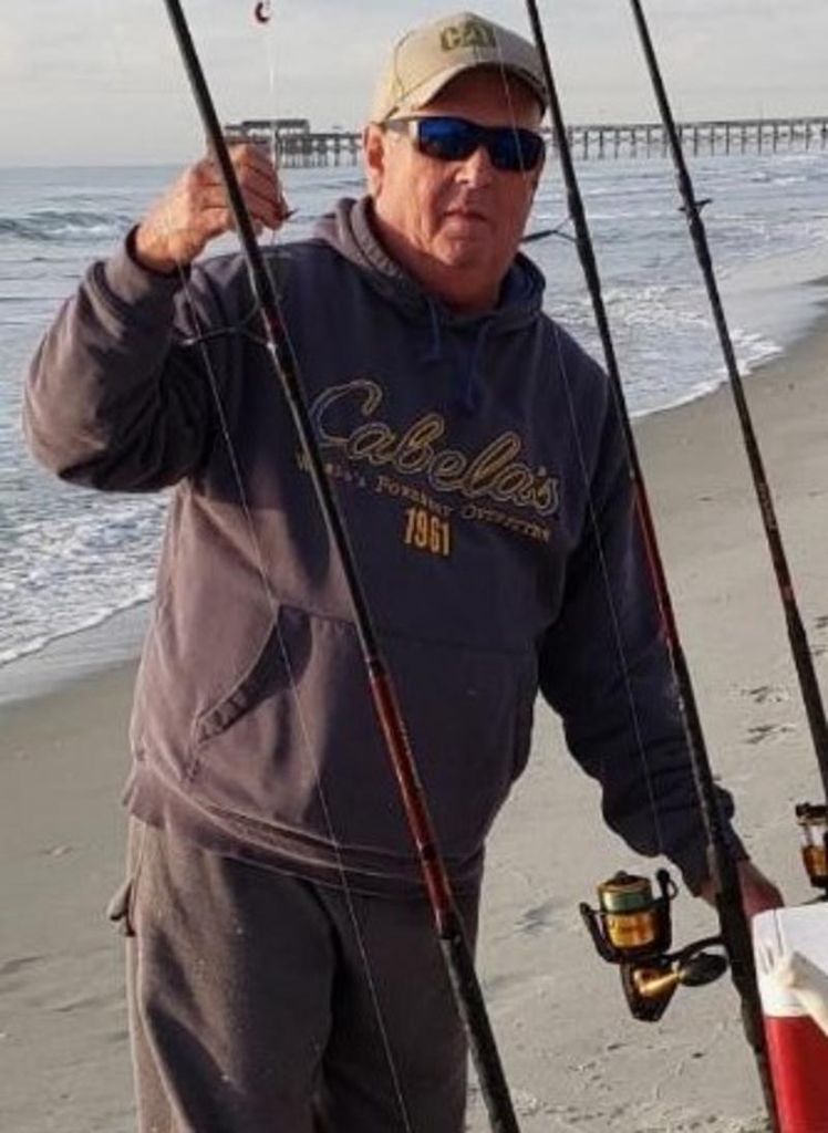 Johnny Mills Profile Photo