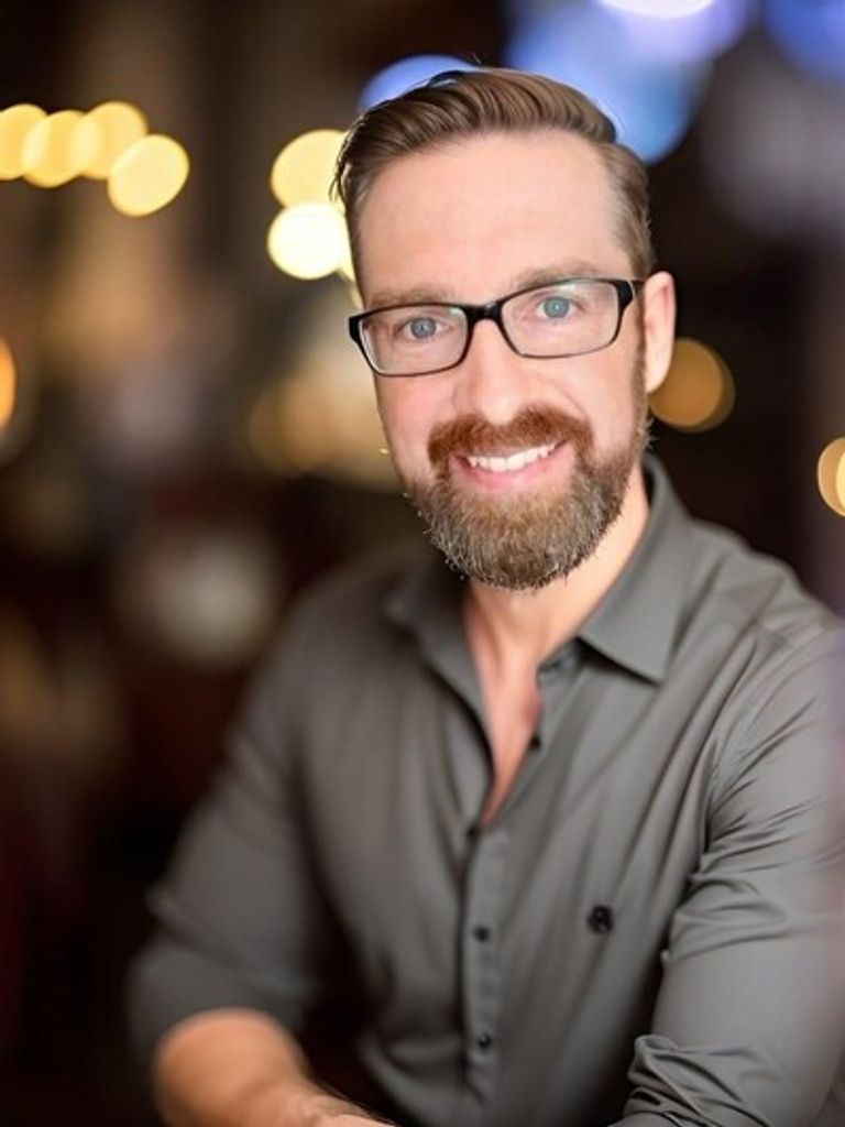 Stephen Thomas Bambury Profile Photo
