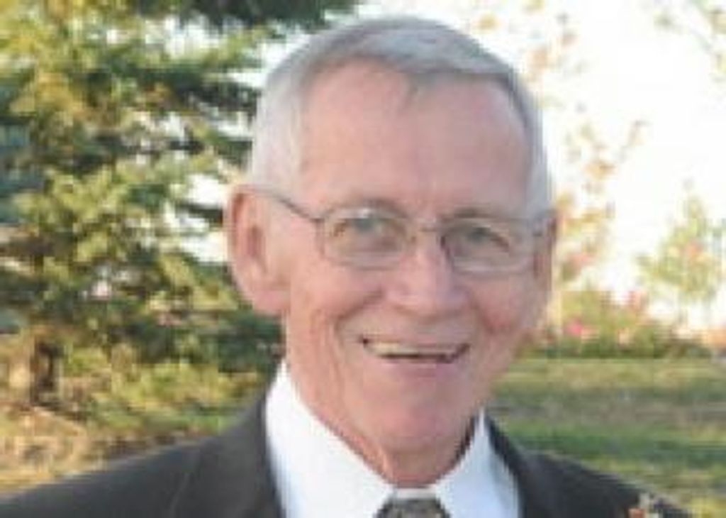 
Loyd
 
Lilly
 Profile Photo