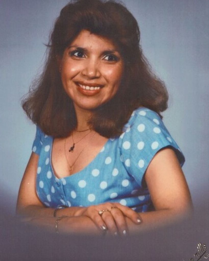 Aurora Reyes