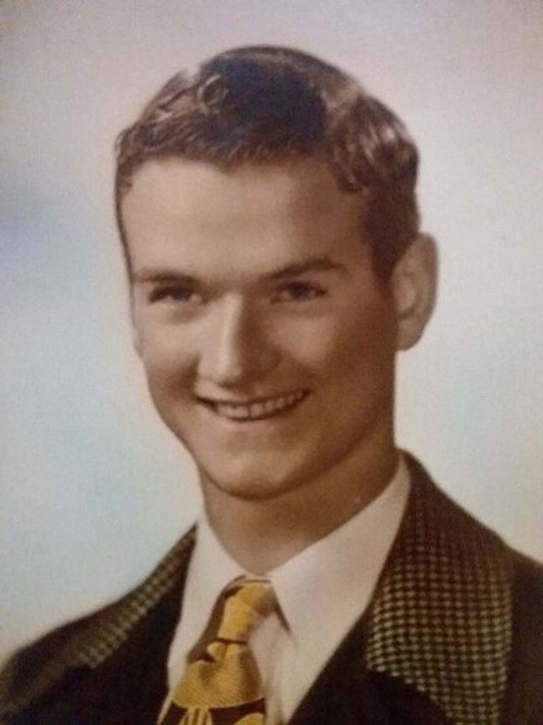 Malcom Earle Hallowell