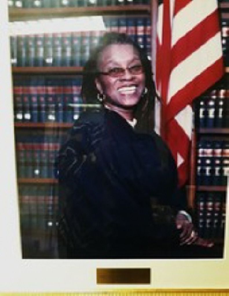 Donna  Marie  Mills  Profile Photo