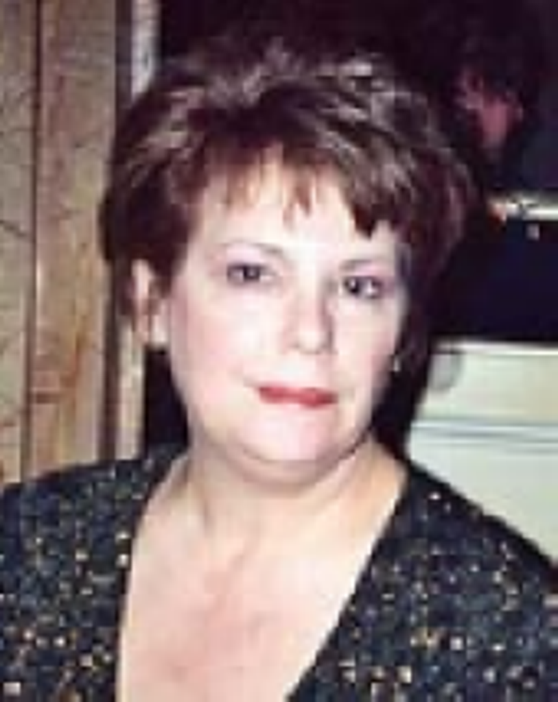Lynne  Esther Lucier