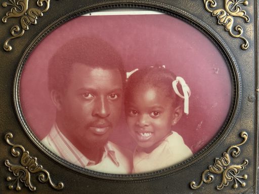 Ms. Carmen Broxton Walker photo gallery thumbnail 5 of 37