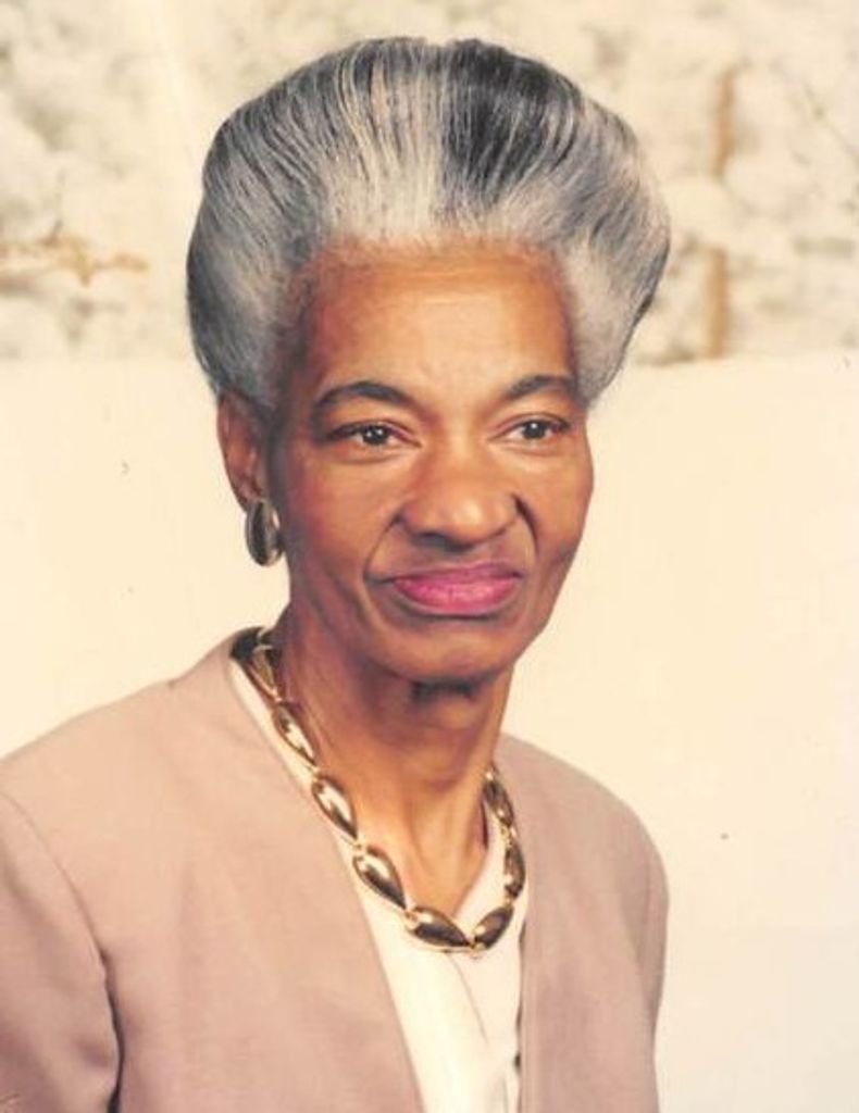 VIVIAN LEWIS Profile Photo