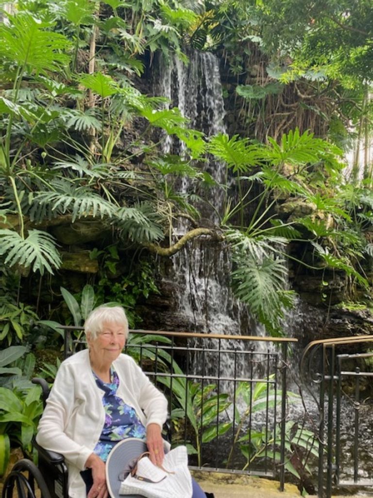 Juanita Louise Eickelberger