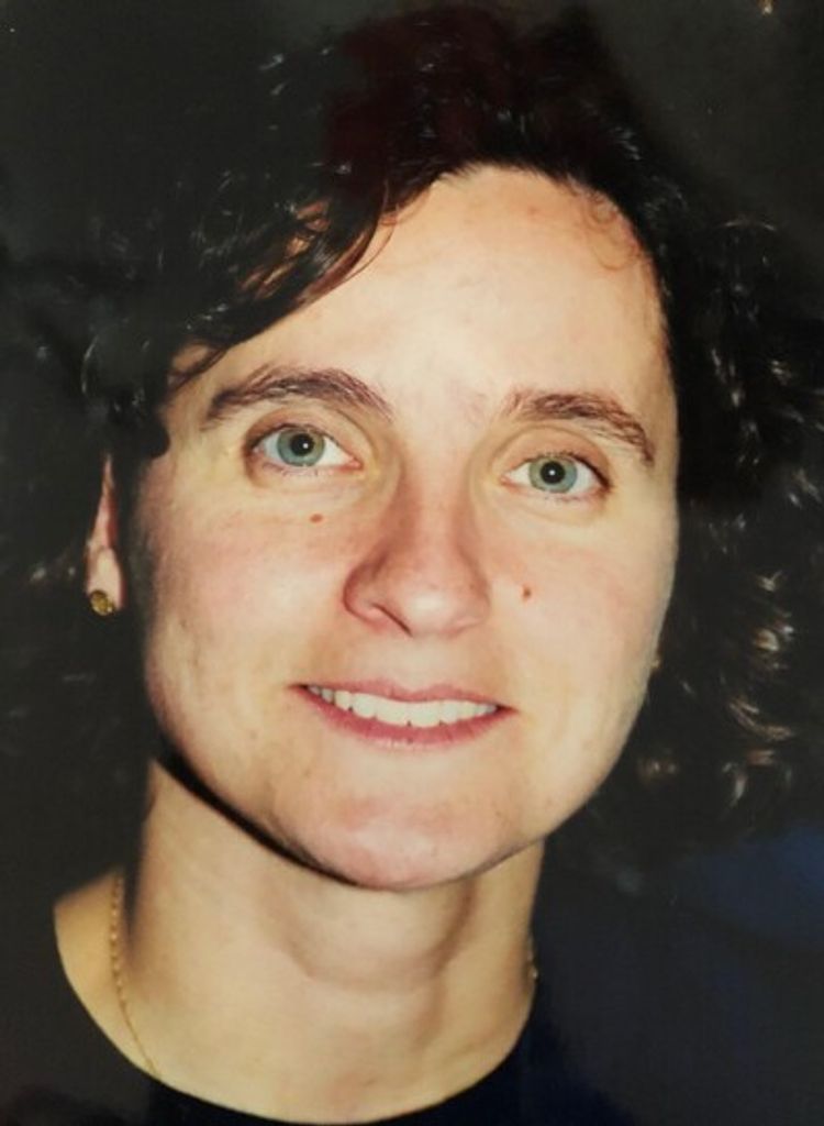 Suzanne Loureiro Ferreira Profile Photo