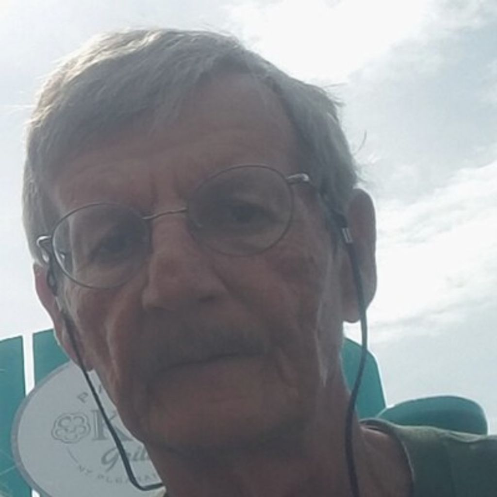 Roland Luff Profile Photo