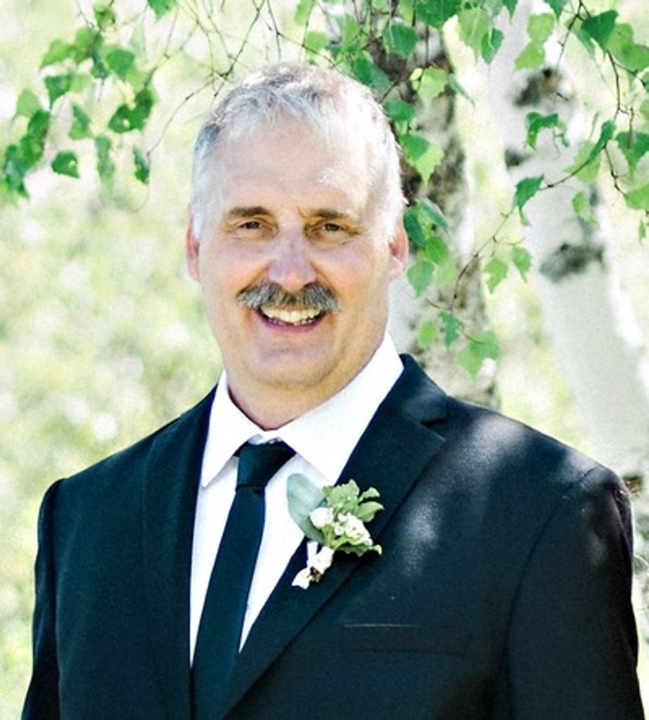 Keith Ivan Veinott