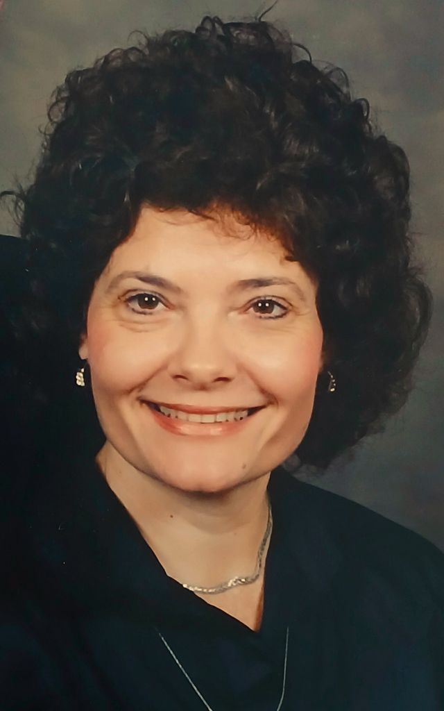 Charlotte Hart Profile Photo