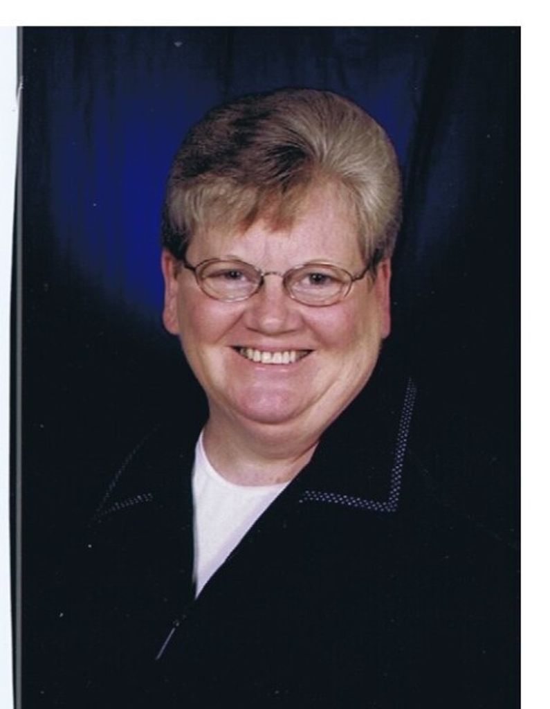 Jacqueline "Jackie" Sue (Snedegar)  Adams