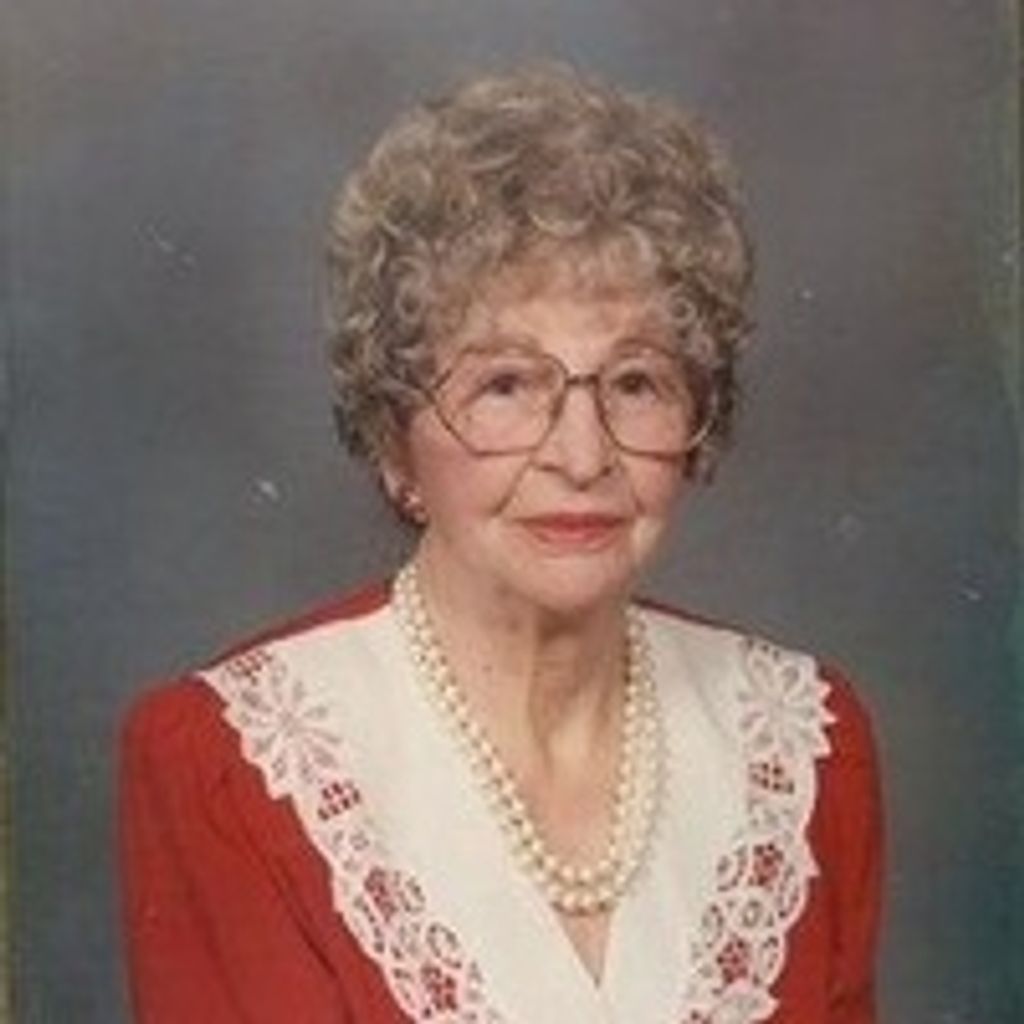 Julie Elischer Spell Profile Photo