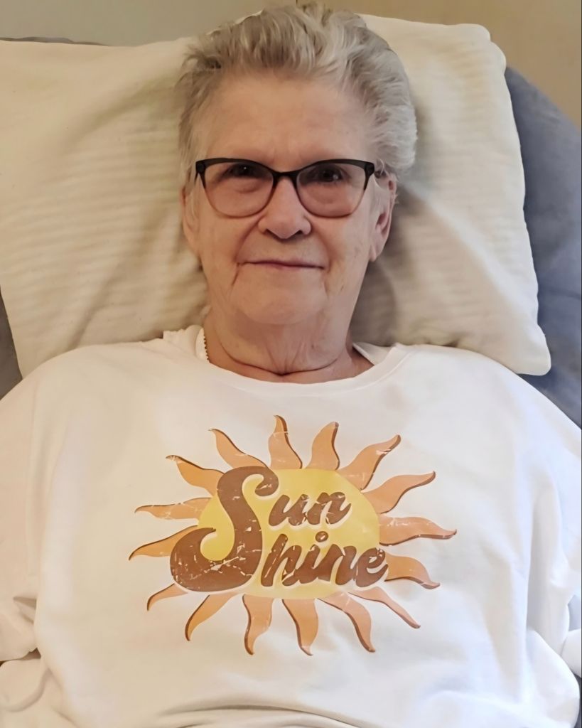 Linda "Sunshine" Carol Snead Perry Profile Photo