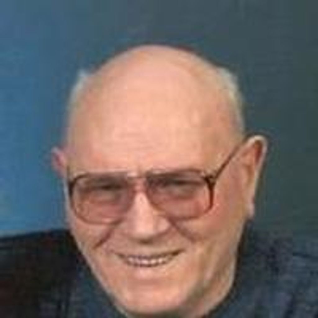 Earl J Wallace