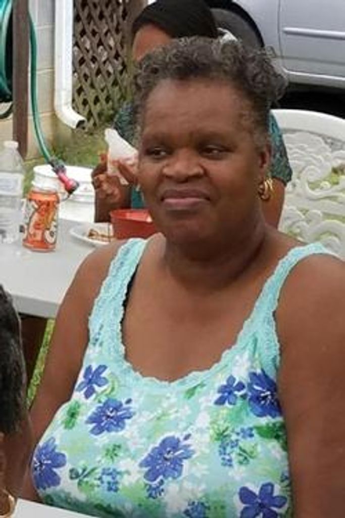 Shirley Henson Mills
