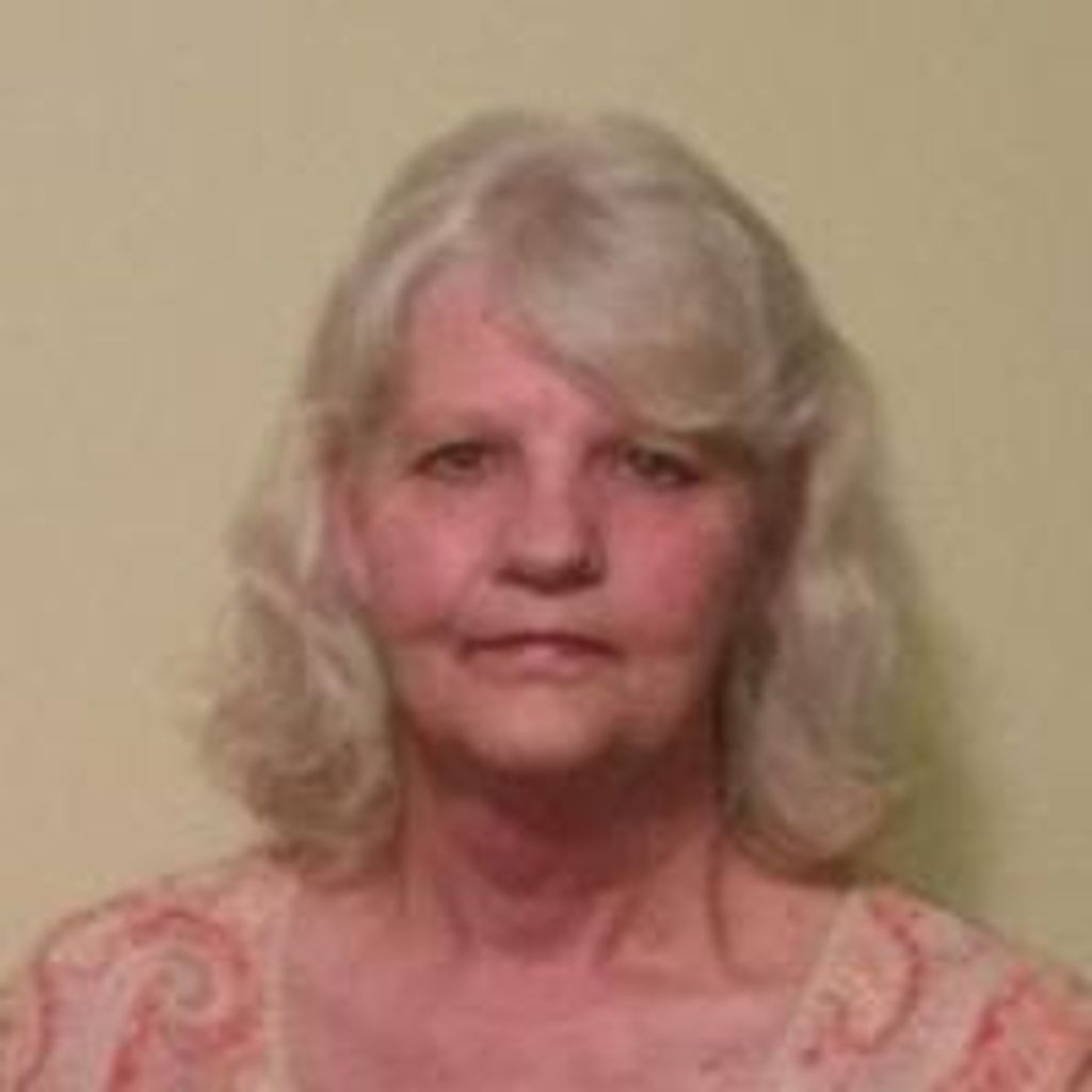 Carolyn Lennis Roberts Strickland