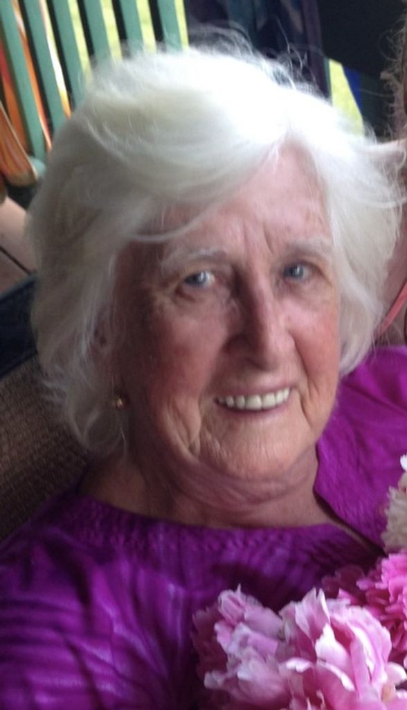 Elizabeth Beretta Profile Photo